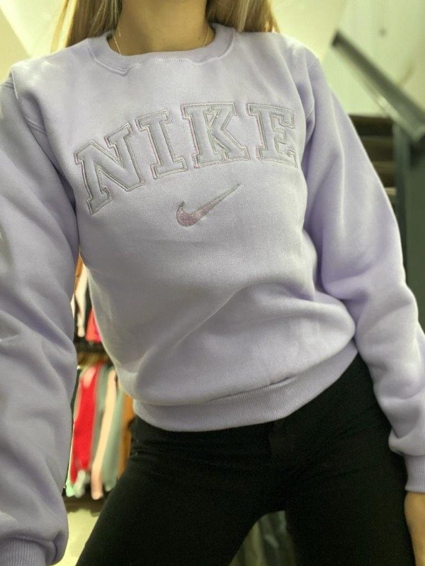 Línea Nike - AS DE PICA