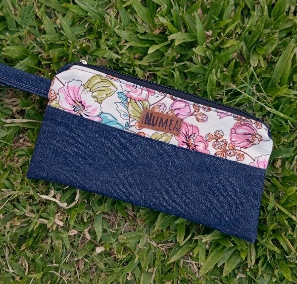 Producto - Cartuchera Plana Alba