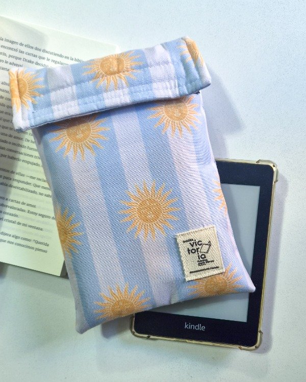 Producto - Funda para libros pocket Sol de Mayo IMPERMEABLE - 0