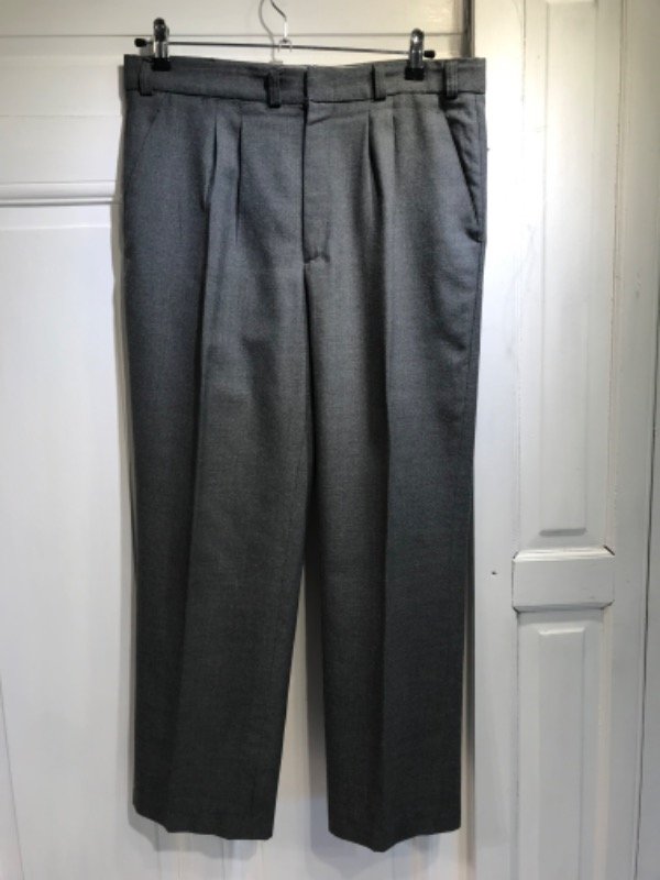 Producto - Pantalon CATTORINI gris de vestir- Talle 54- PRECIO: 40x