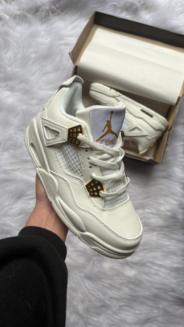 Producto - JORDAN RETRO 4 METALLIC GOLD - 1