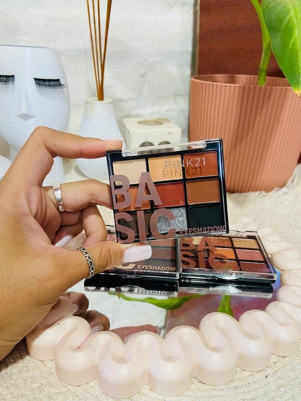 Producto - Paleta de 9 Sombras Basic Pink 21