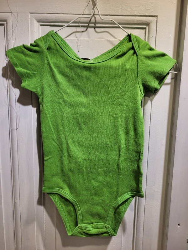 Producto - Body CARTER'S verde Talle 24 meses - PRECIO: 5X