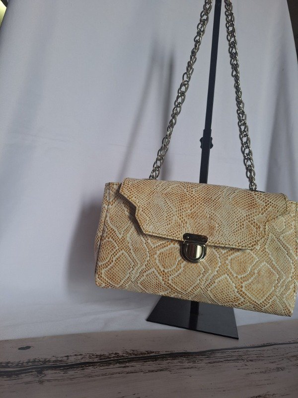 Producto - CHANEL amarillita - 3