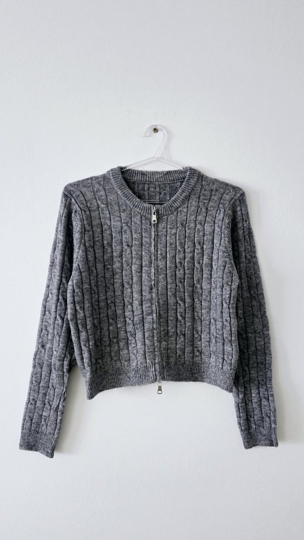 Producto - SWEATER FLORA GRIS