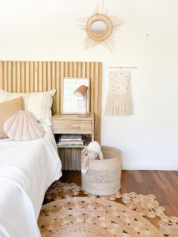 Producto - Mesa Luz Flotante Wanda (cajón con tirador) - 11