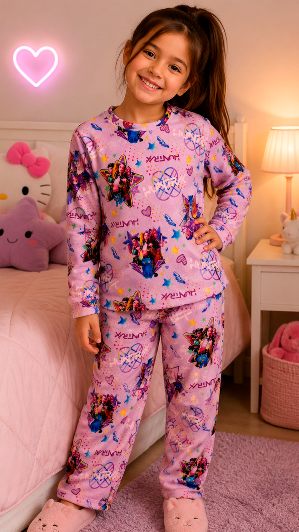 Producto - Conjunto pijama plush infantil- KPOP GUERRERAS DEMON HUNTER