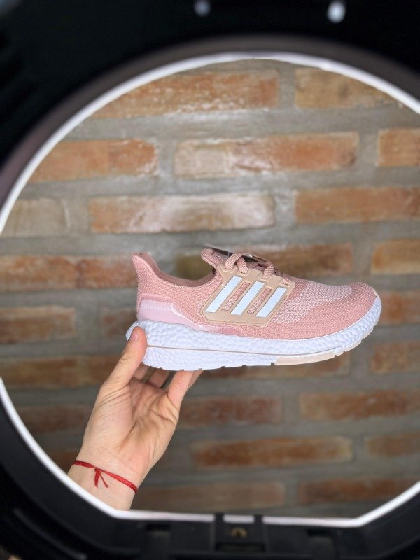 Producto - ADIDAS ULTRABOOST ROSA