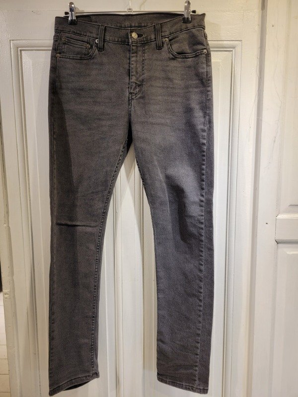 Producto - Jean LEVI'S negro recto Talle 30 - PRECIO: 65X