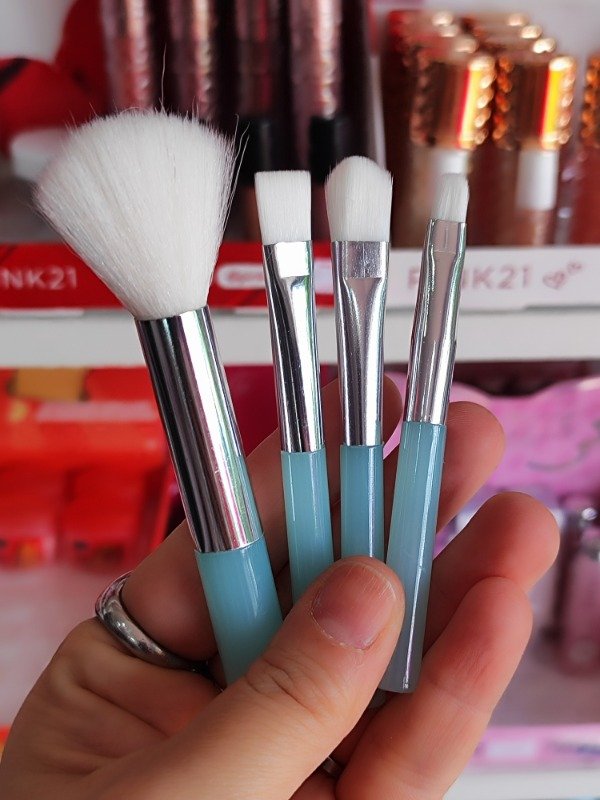 Producto - Set x4 brochas mango corto