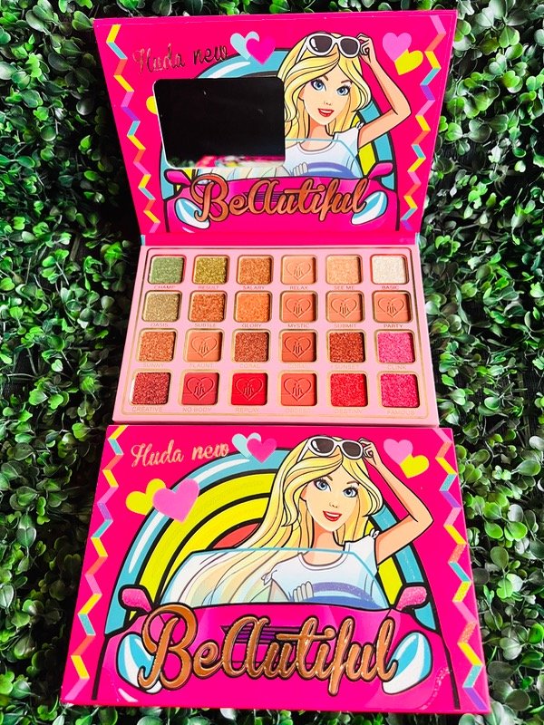 Producto - Paleta de sombras hudanew Barbie 24 colores
