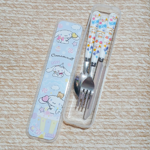 Producto - Set de cubiertos Cinnamoroll