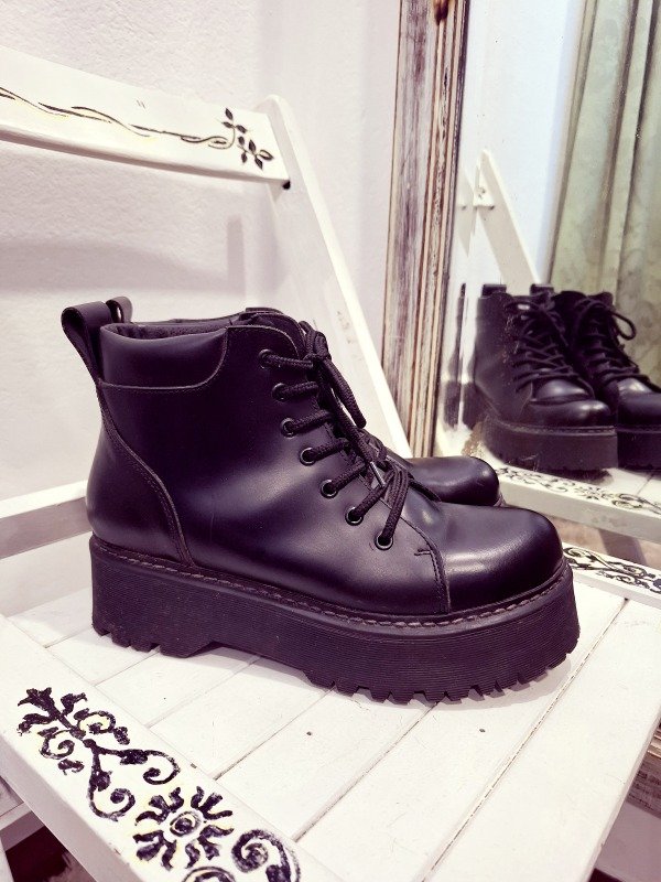 Producto - Borcegos negro cuero