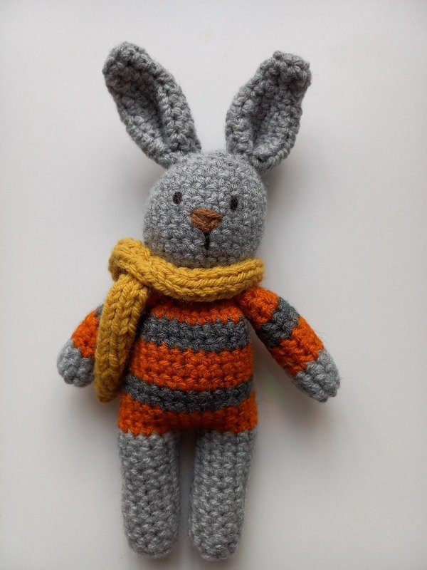 Producto - Conejo Peter con Bufanda