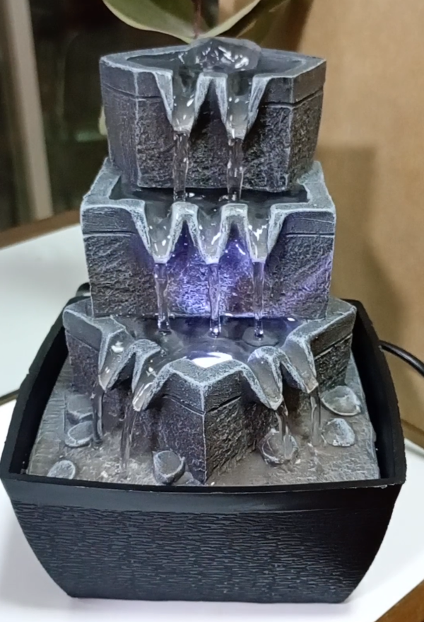 Producto - Fuente de agua con luz 3 caídas