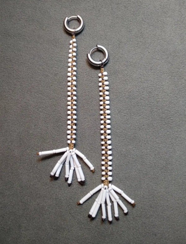 Producto - Aros largos blancos