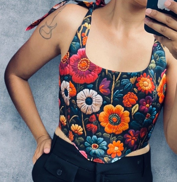 Producto - Corset simil bordado