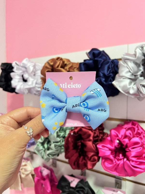 Producto - MOÑO ARG CELESTE