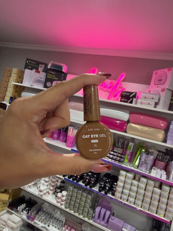 Producto - Ojo de gato chocolate city girl 73