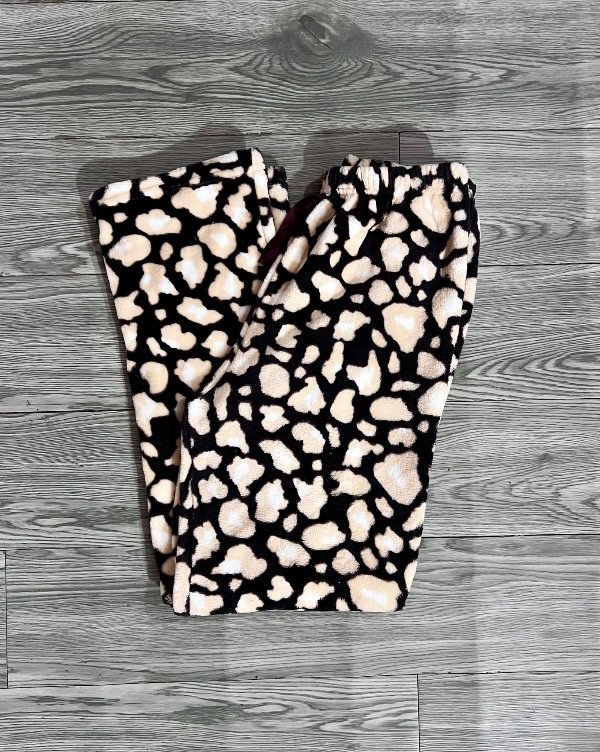 Producto - Pantalón plush marrón oscrueo manchas claritas