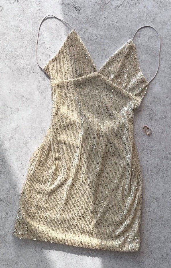 Producto - Vesti lentejuelas dorado