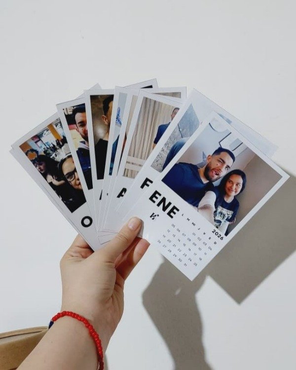 Producto - Calendario 2026 Pola (vertical) Grande - 14,5 x 10 cm