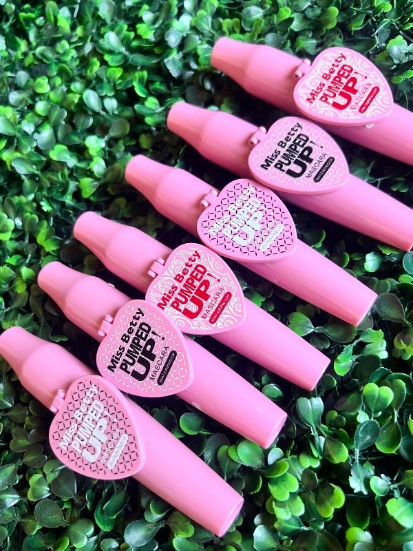 Producto - Máscara de pestañas pumped up! miss Betty