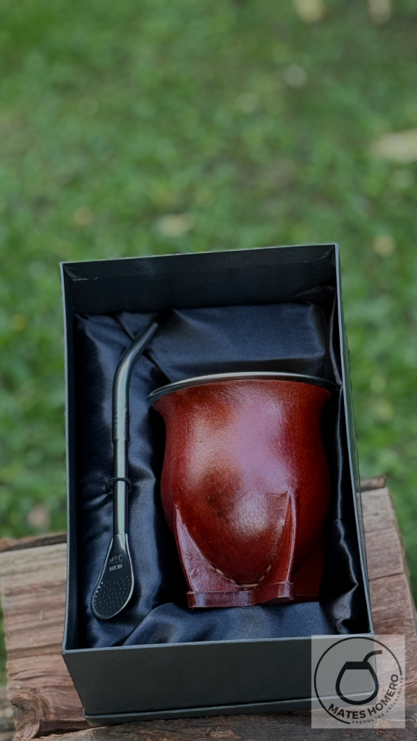 Producto - COMBO MATE CAMIONERO BORDO + BOMBILLA PICO DE LORO