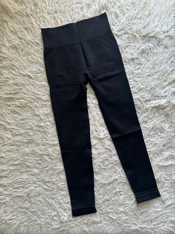 Producto - CALZA SIN FRUNCE TOTAL BLACK!