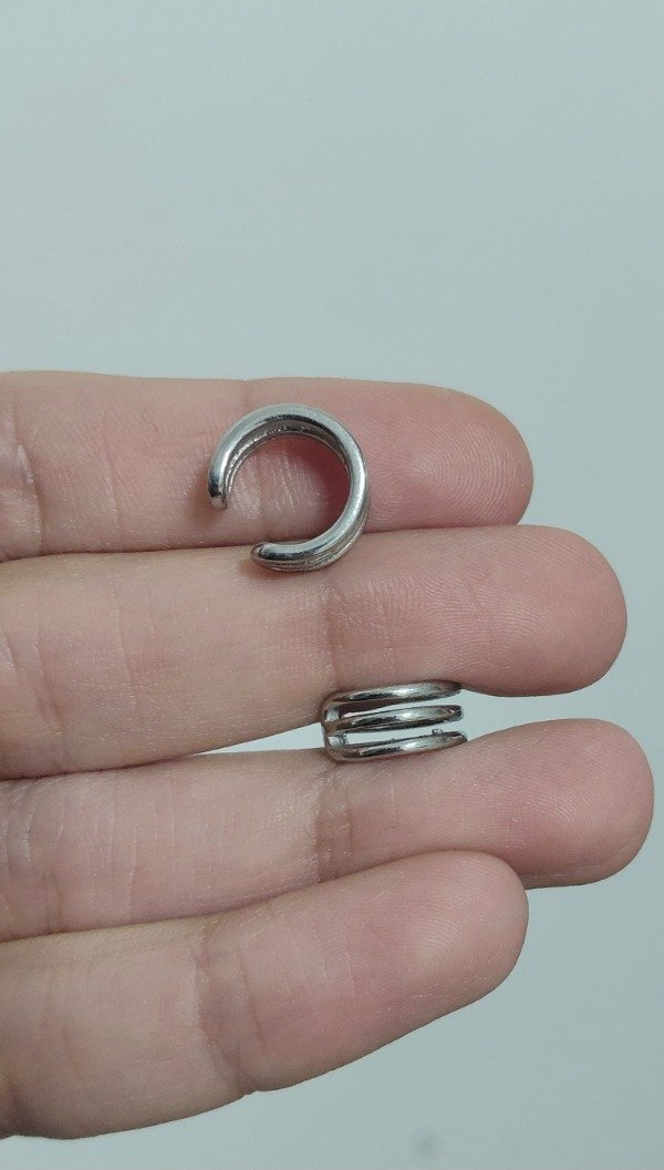 Producto - Cuff de Acero Triple Línea Grande (unidad)