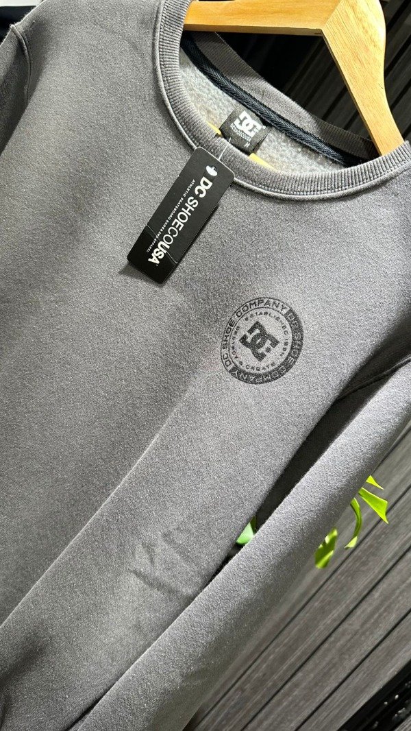 Producto - Buzo cuello redondo frisa DC gris