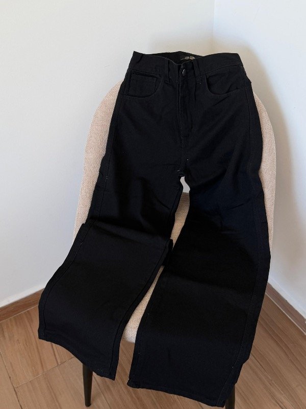 Wide Black (tiro alto/rigido) — imagen 2