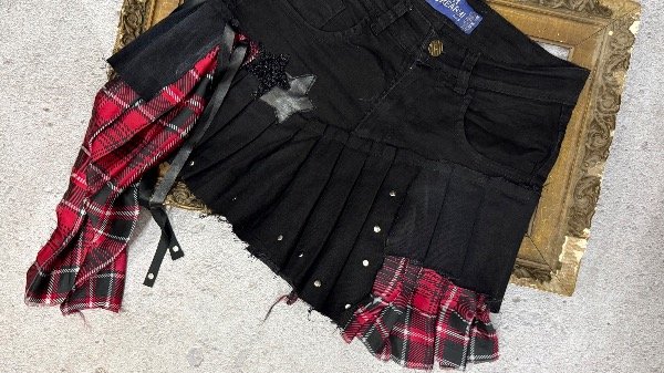 Producto - Pollera punk