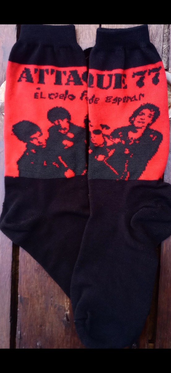 Producto - Medias 1/2 Caña Musica Rock Nacional Attaque 77