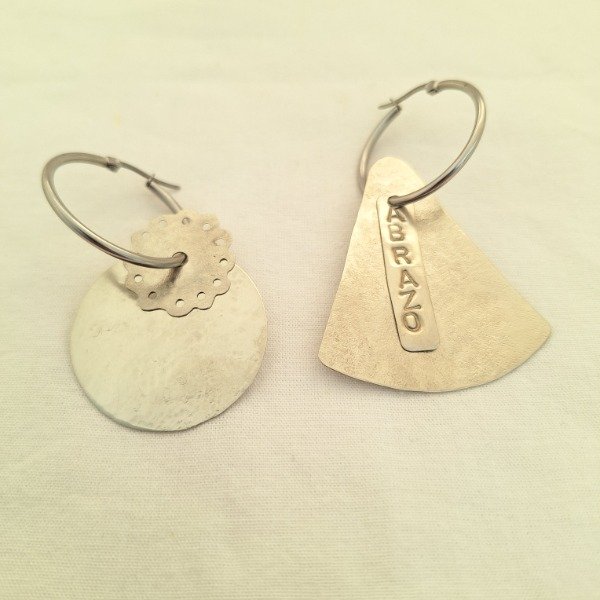 Producto - Aros intenciones, abrazo.