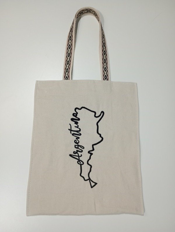 Producto - Totebag bordada Argentina