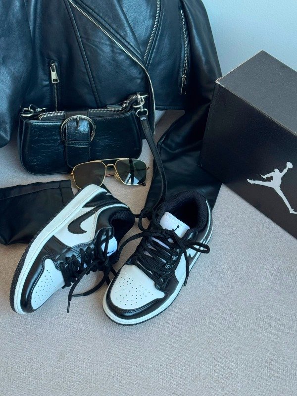 Producto - Jordan 1 Low Panda - 2