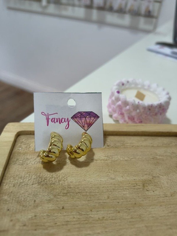 Producto - Argollas doradas curva 03