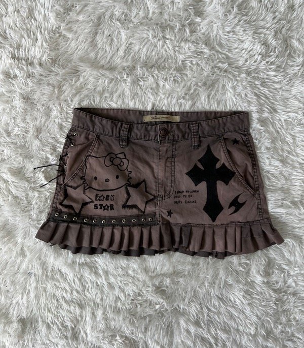 Mini falda custom tablitas Hello Kitty