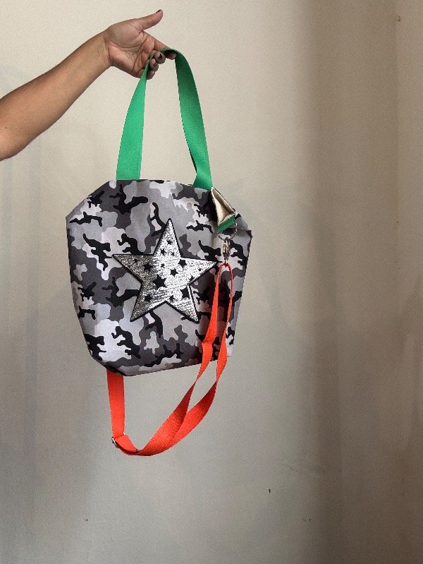 Producto - Tote bag camuflado star