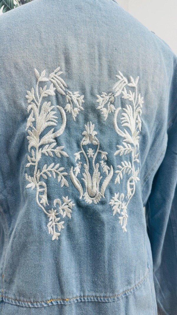 Producto - Campera Jean Arabescos