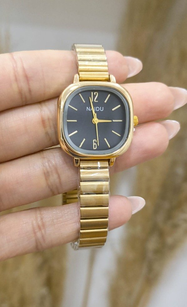 Producto - Reloj Naidu Minimalista Dorado con Dial Negro - 0