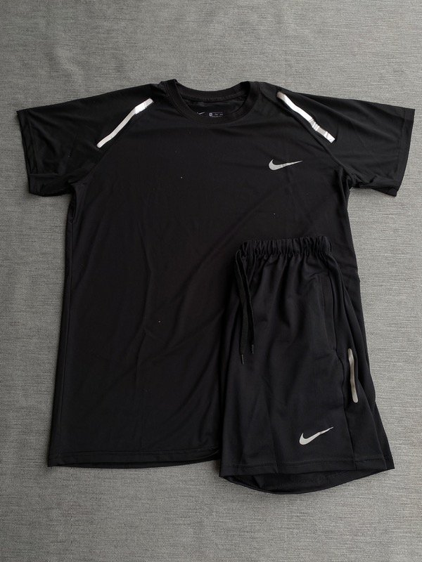 Producto - CONJUNTO NIKE SHORT Y REMERA
