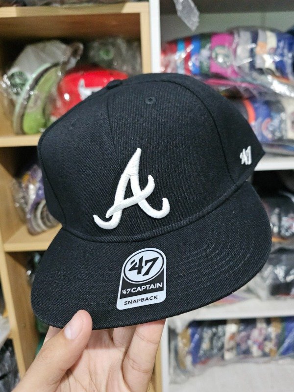 Atlanta Braves black and white 47 Brand captain snapback