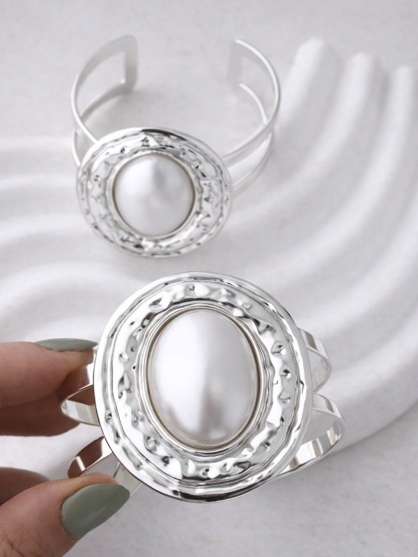 Producto - ESCLAVA ABIERTA PLATEADA CON PERLA 4092