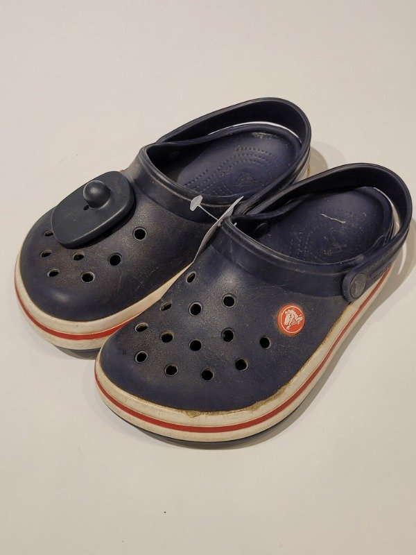 Producto - CROCS azules clásicas Talle 32 - PRECIO: 8X