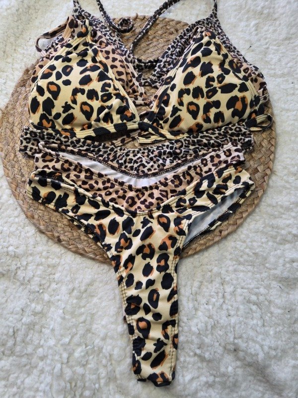 Producto - Conjunto Print Less Entera Oscuro