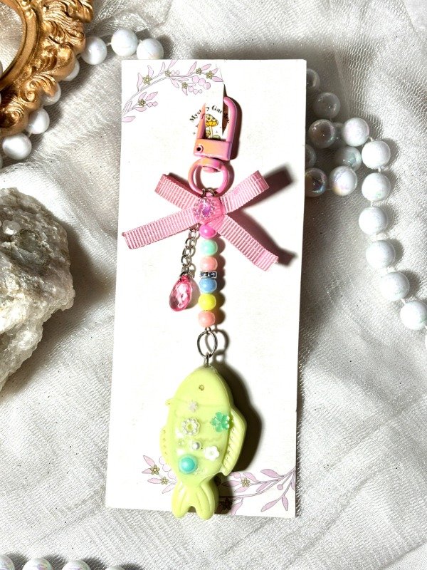 Producto - Charm Pez Verde Manzana