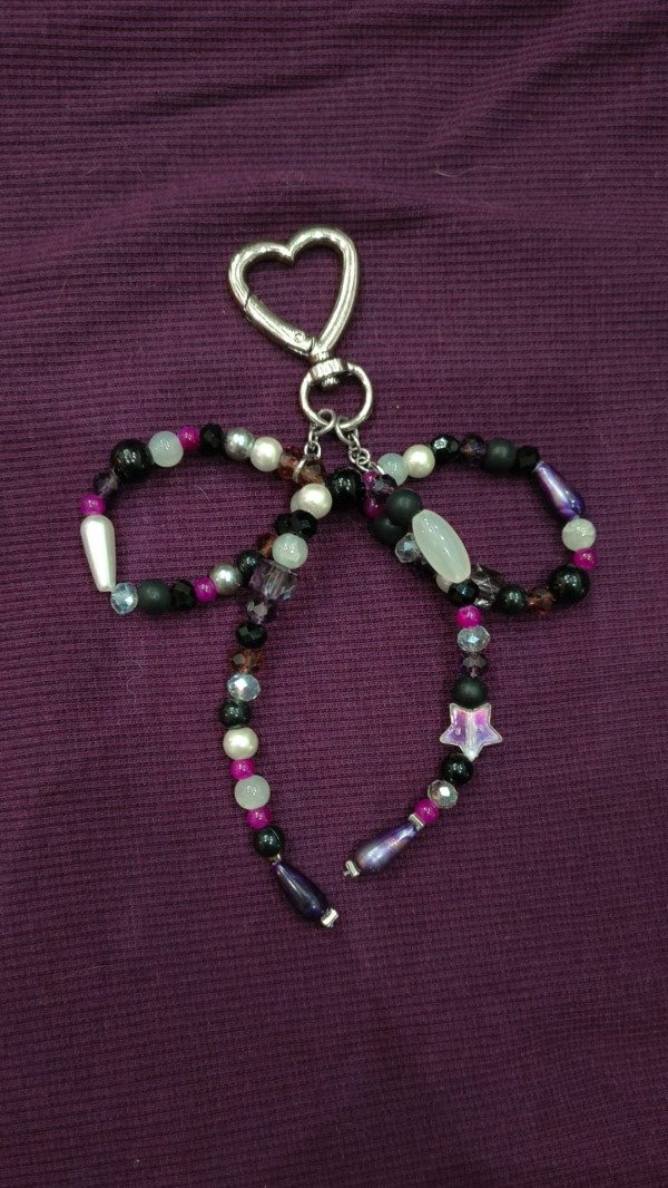 Producto - Charm Moño Violeta