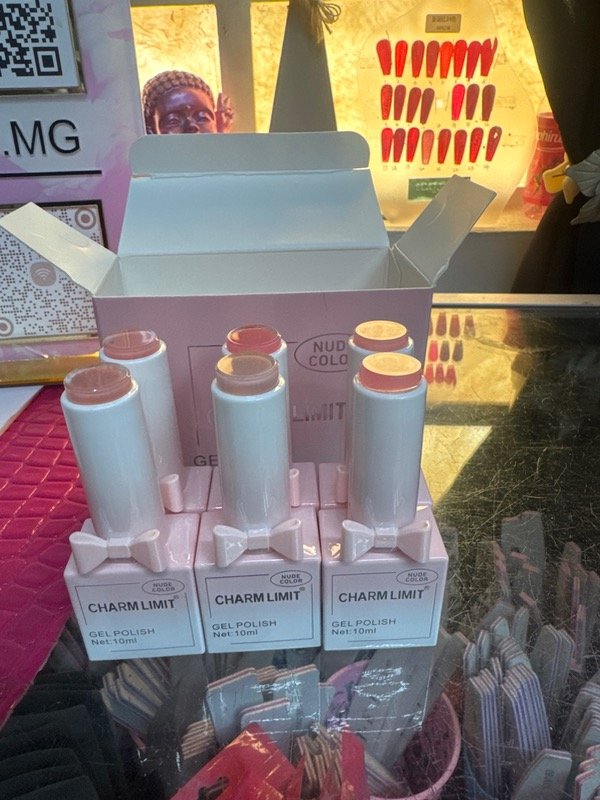 Producto - Esmaltes charm limit aprobados x6 via lactea letra A
